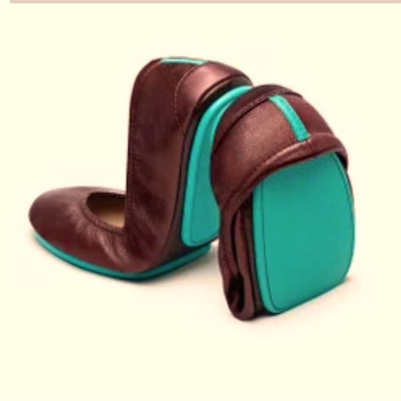 Limited Edition Raspberry Truffle Tieks - Picture 8 of 8